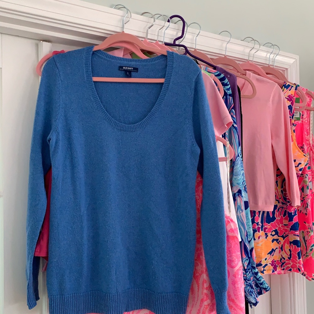 Old Navy scoopneck lightweight sweater. NWT XL